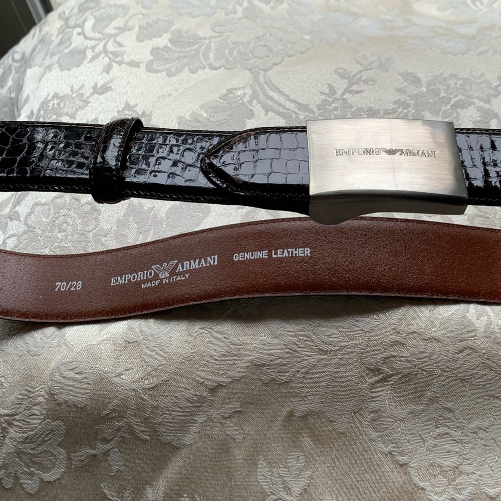Vintage Emporio Armani brown embossed leather belt with metal logo buckle. - Picture 5 of 10
